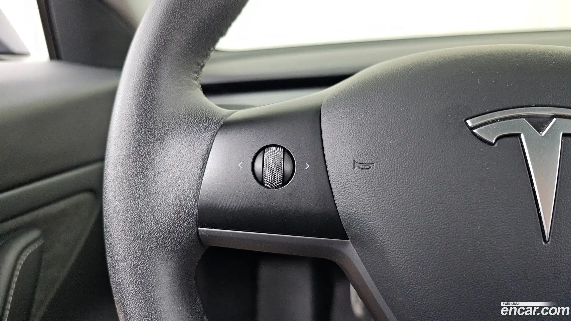 Model 3 Tesla 2021.2-INNER-036
