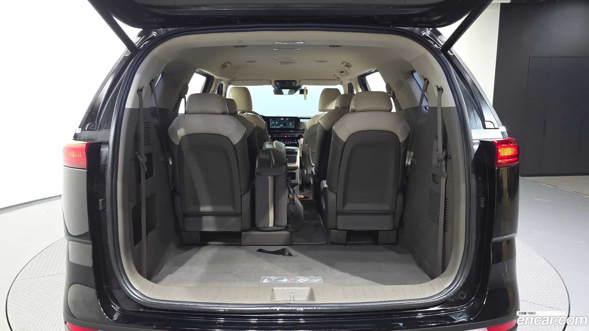 Canival Kia 2021.3-OPTION-024