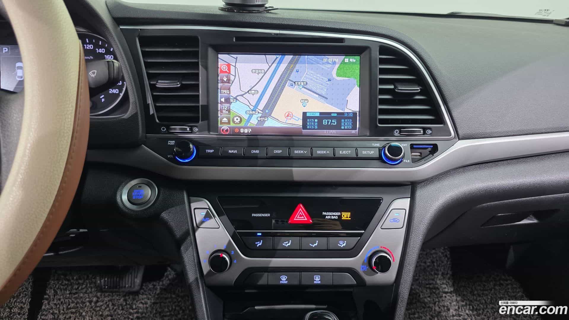 AVANTE Hyundai 2017.11-OPTION-018