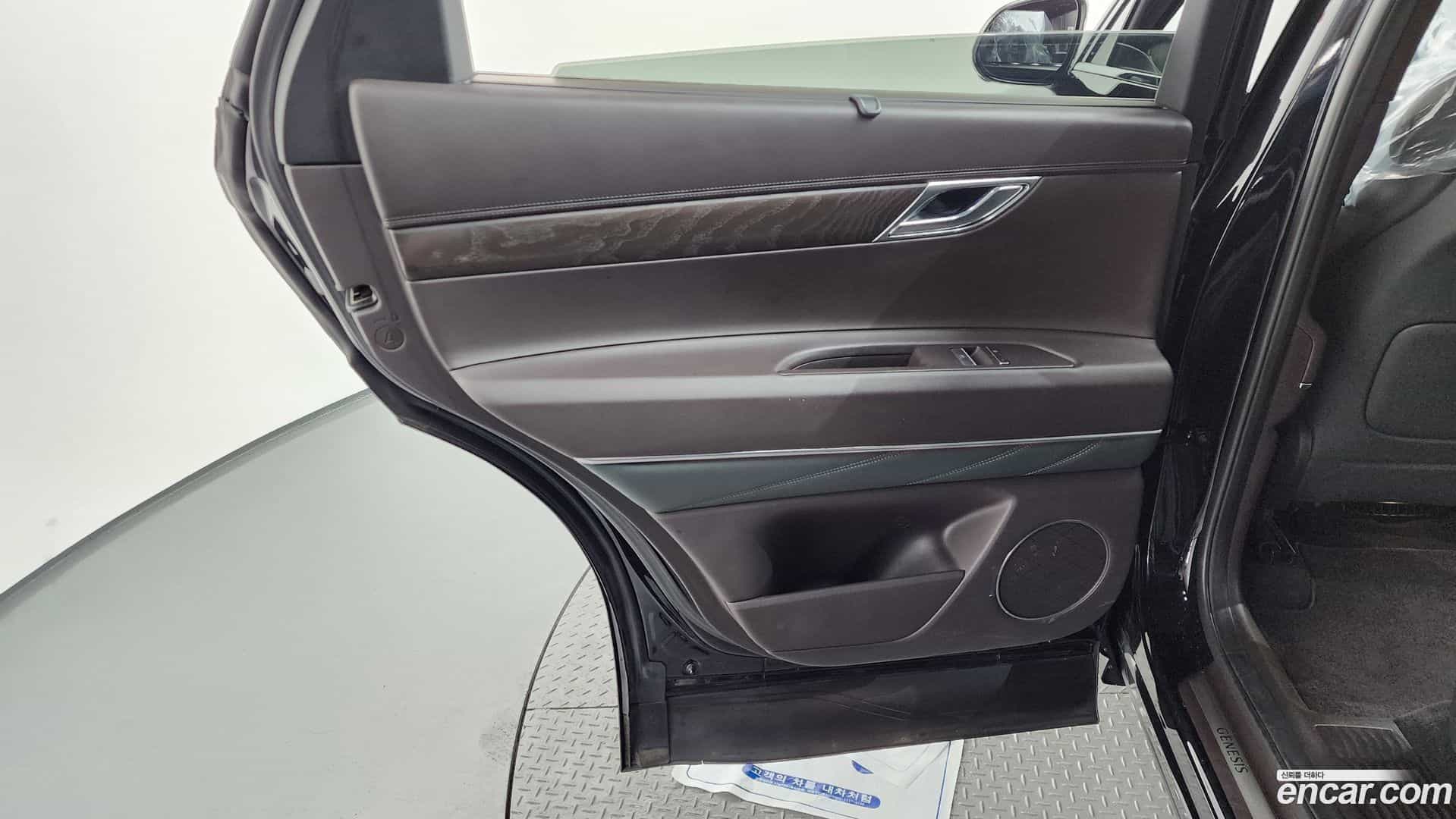 GV80 Genesis 2021.2-INNER-035
