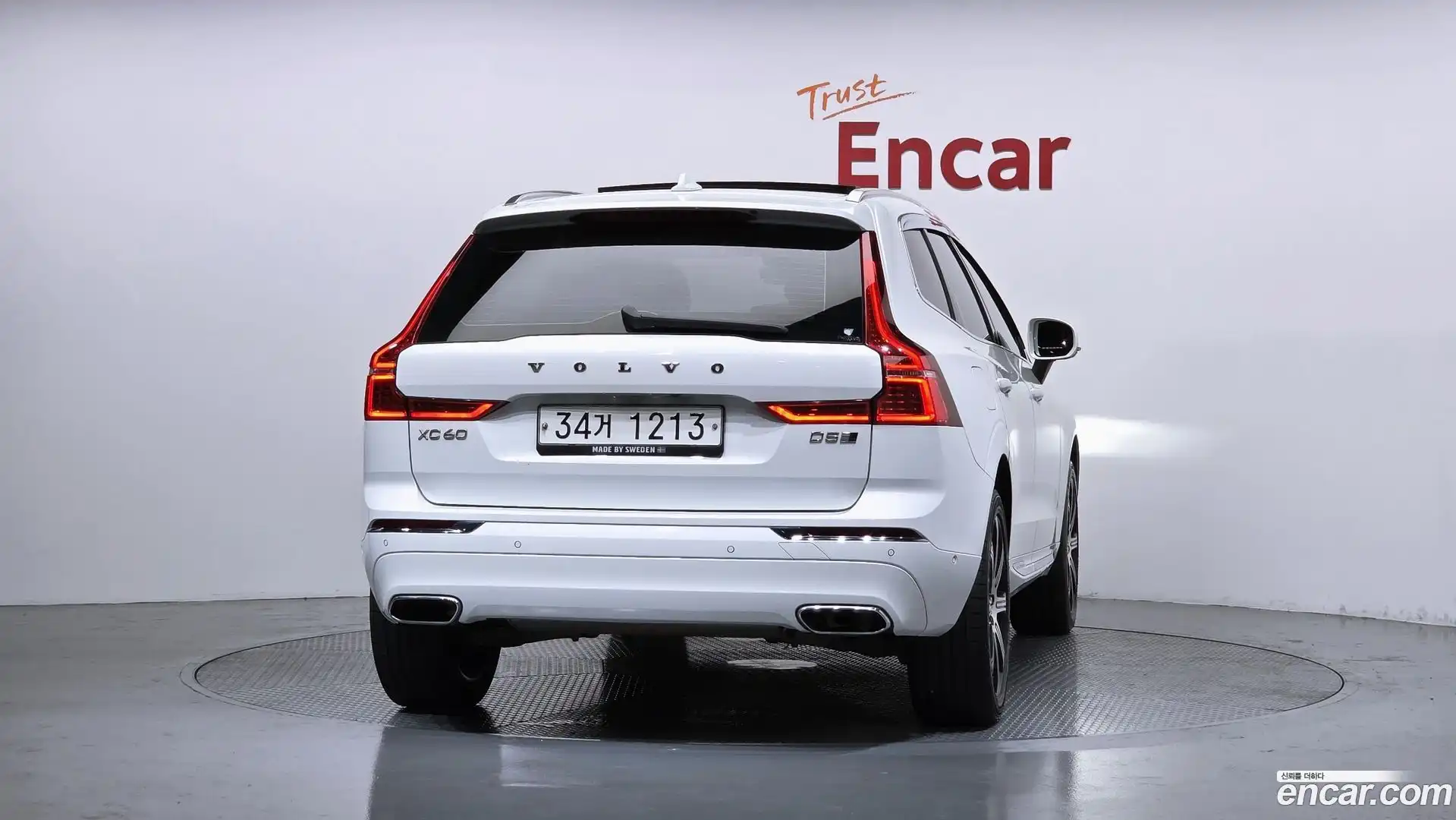 XC60 Volvo 2018.3-OUTER-004