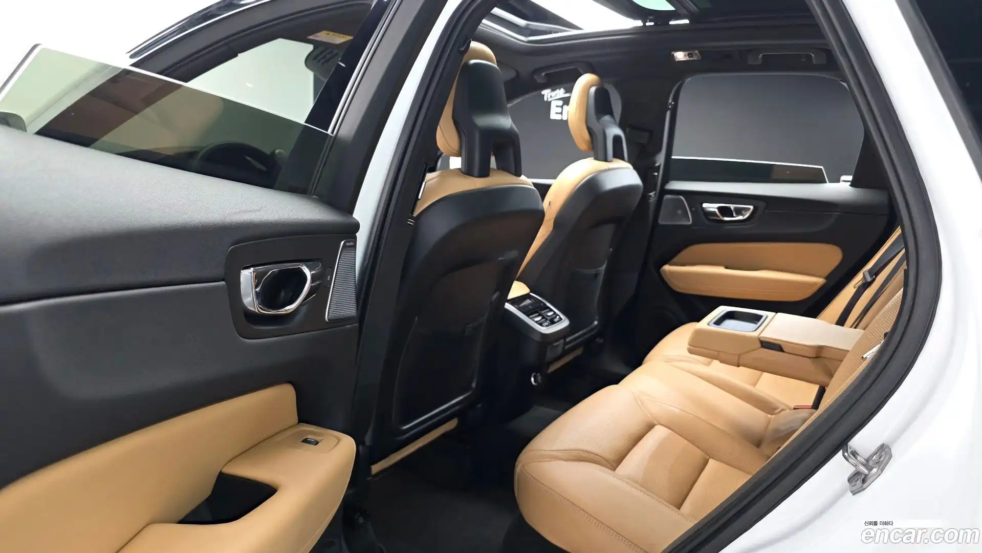 XC60 Volvo 2018.3-OPTION-015