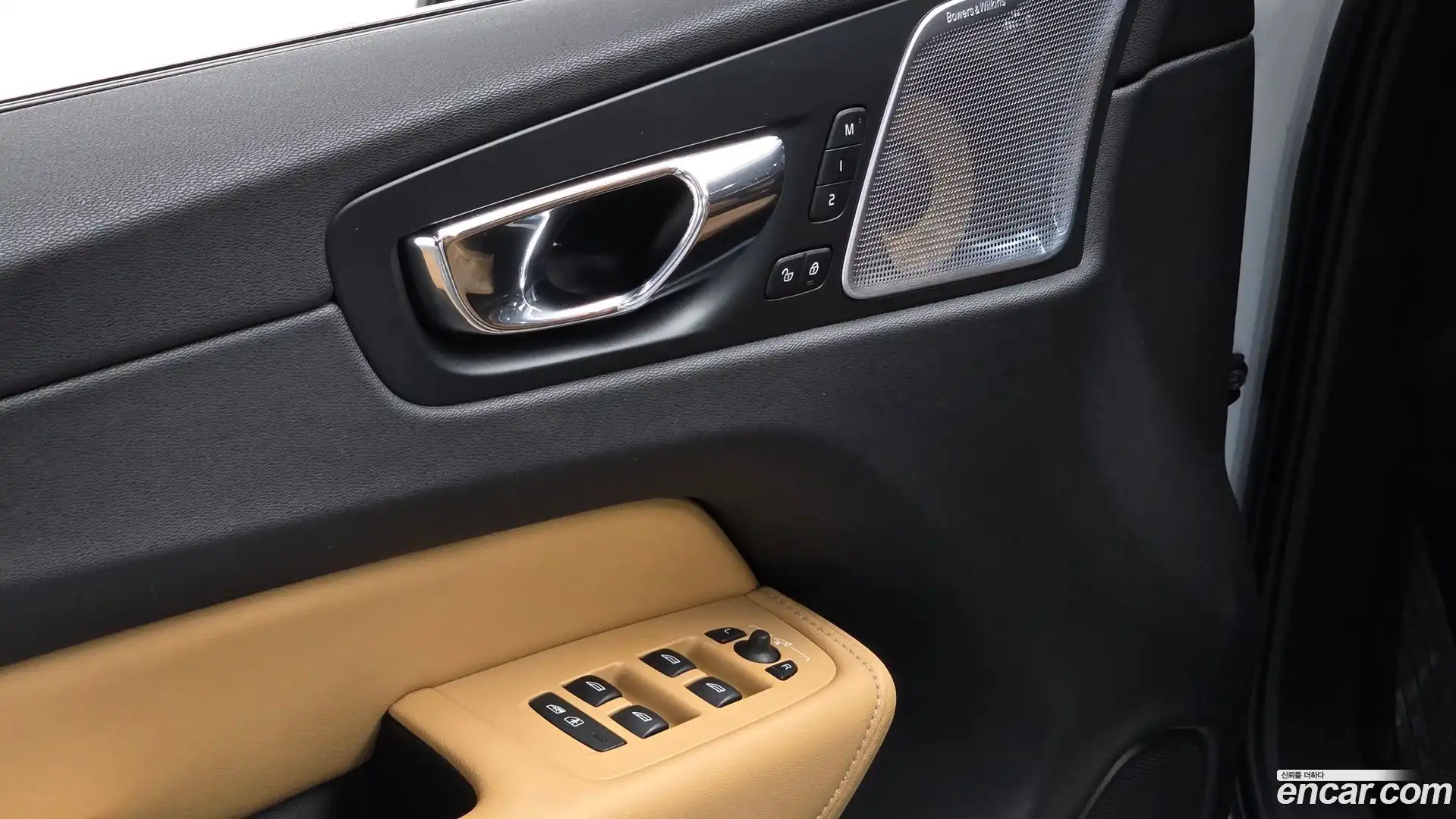 XC60 Volvo 2018.3-OPTION-020