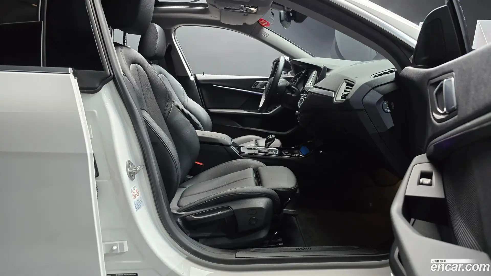 2-Series BMW 2021.7-INNER-036