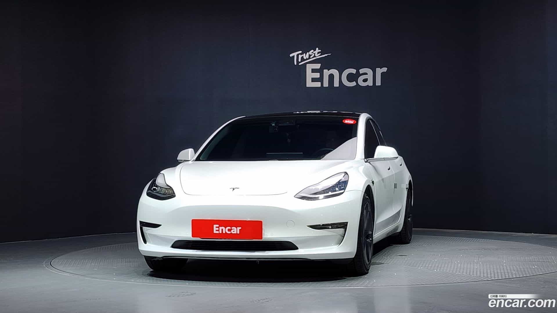 Model 3 Tesla 2020.7-OUTER-003
