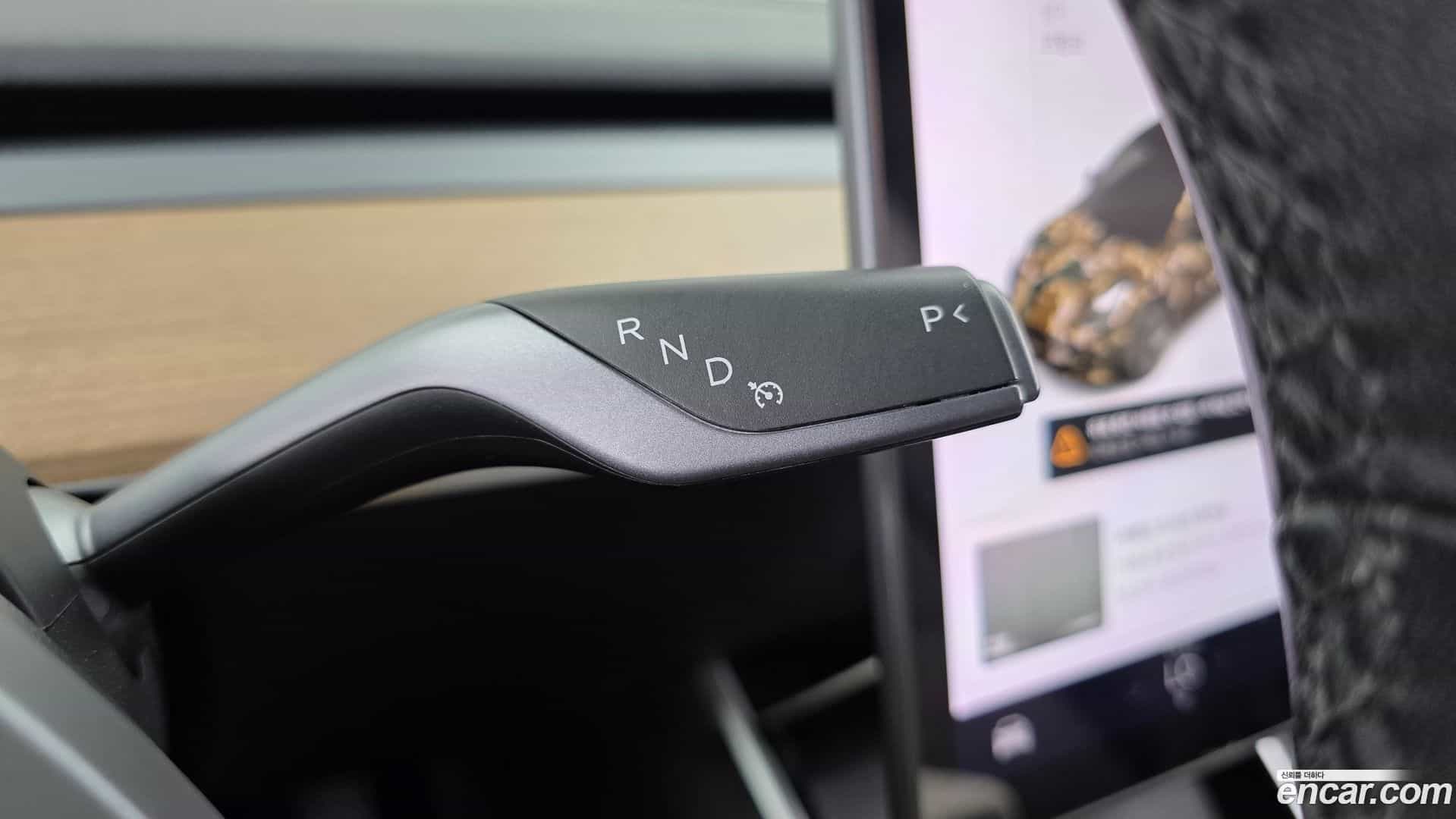Model 3 Tesla 2020.7-INNER-009