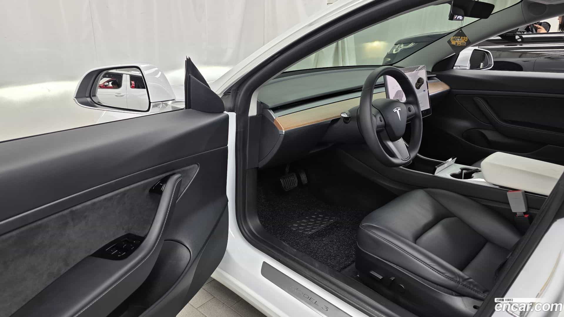 Model 3 Tesla 2020.7-INNER-010
