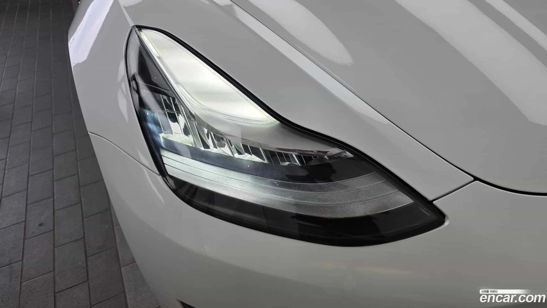 Model 3 Tesla 2020.7-OUTER-032