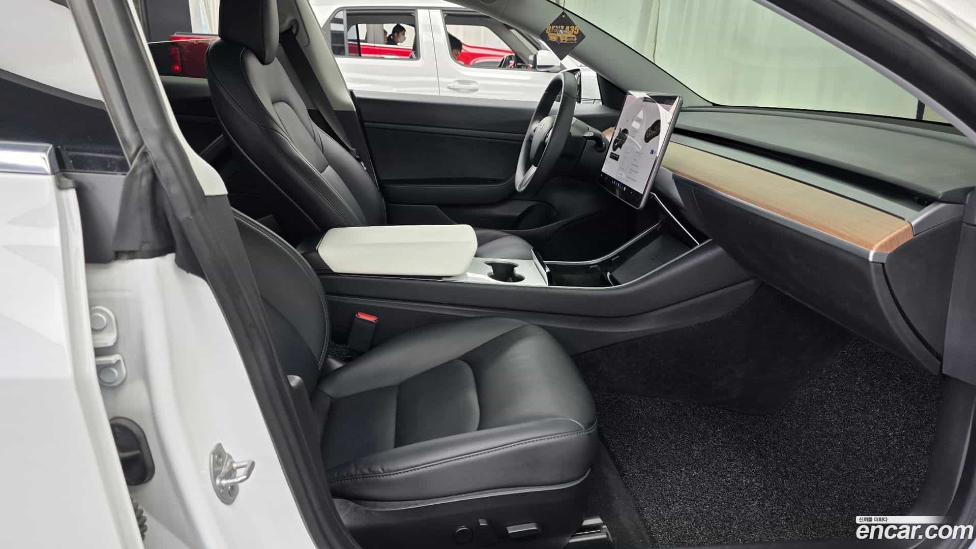 Model 3 Tesla 2020.7-INNER-036