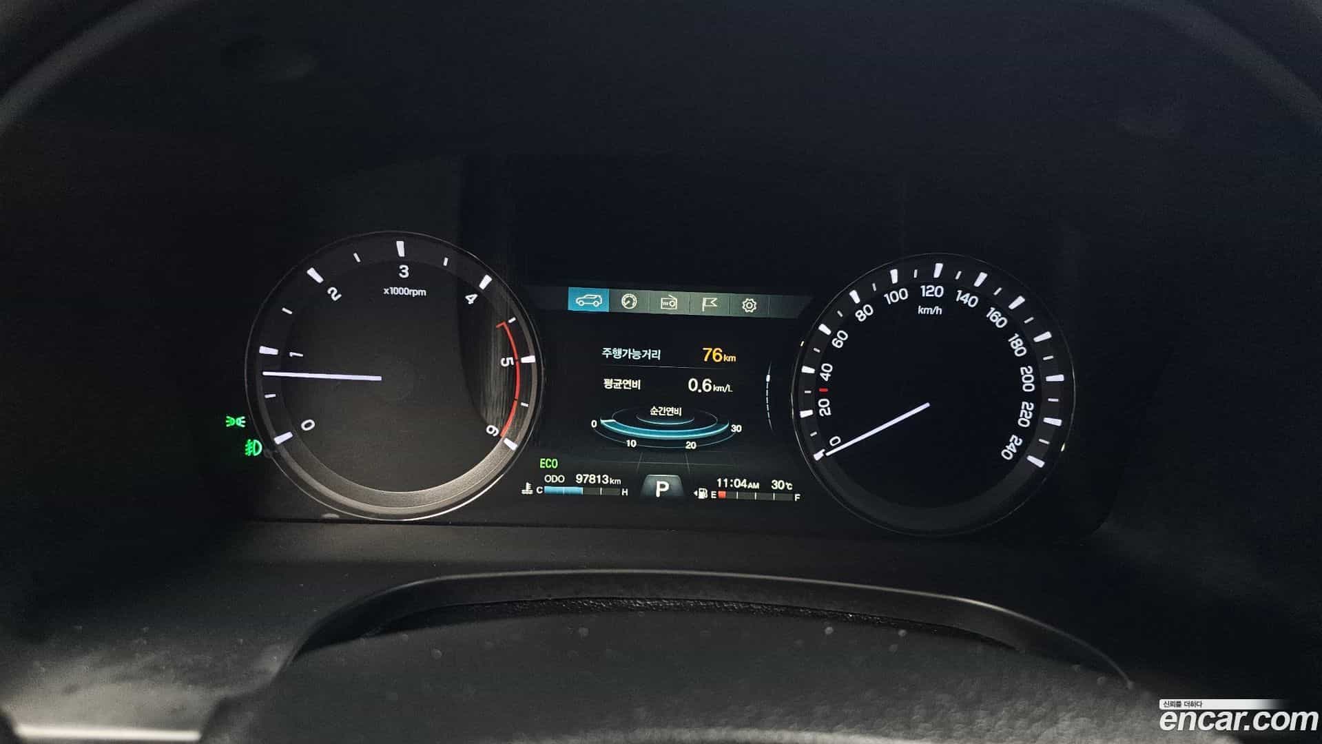 Rexton KG Mobility 2019.0-INNER-008