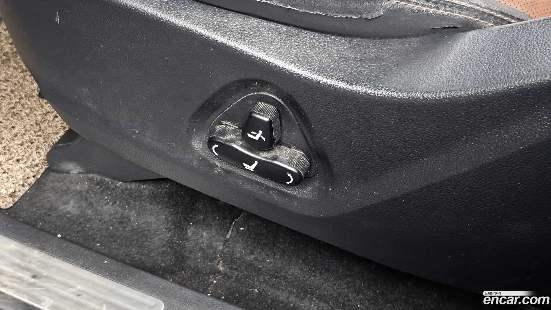 Rexton KG Mobility 2019.0-OPTION-041
