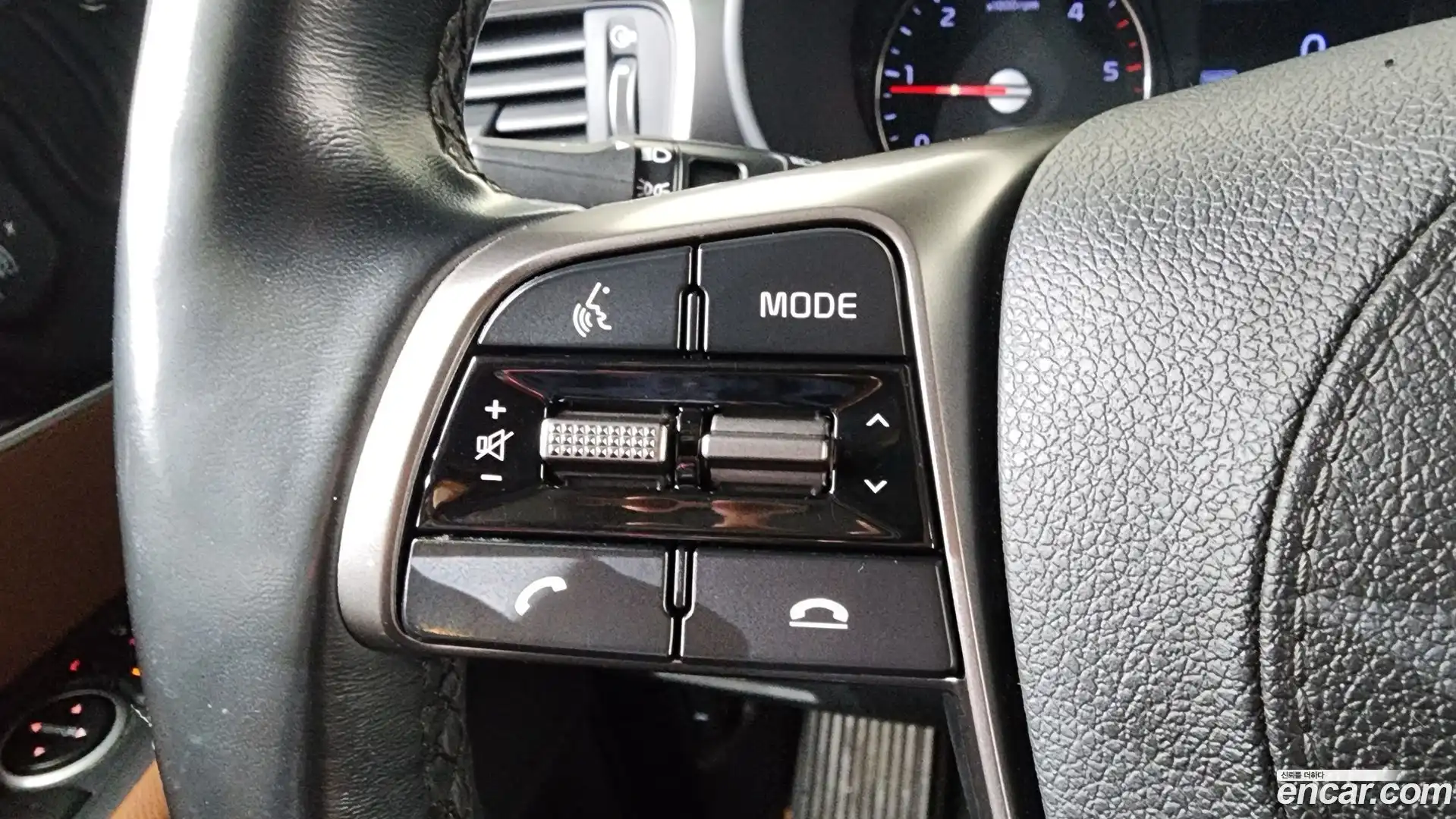 Sorento Kia 2018.2-OPTION-020