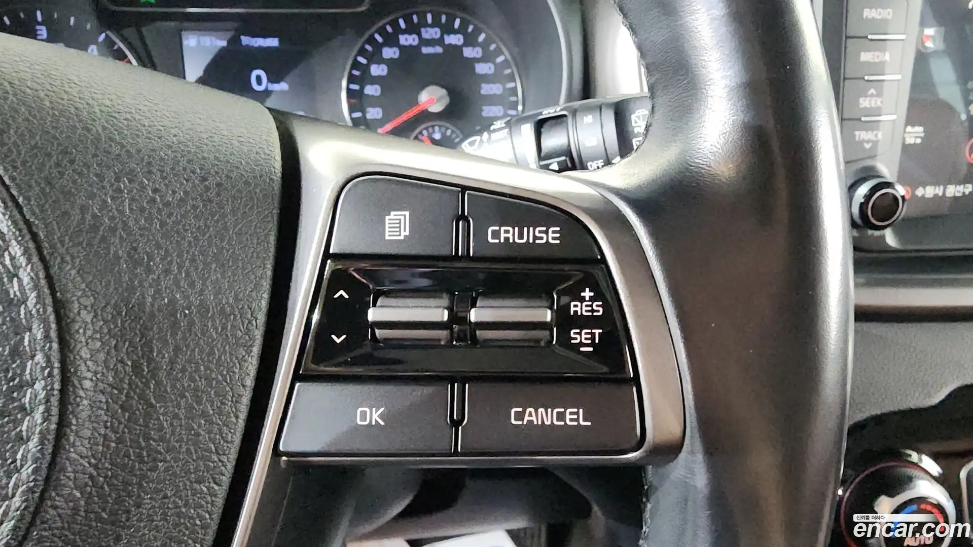 Sorento Kia 2018.2-OPTION-021