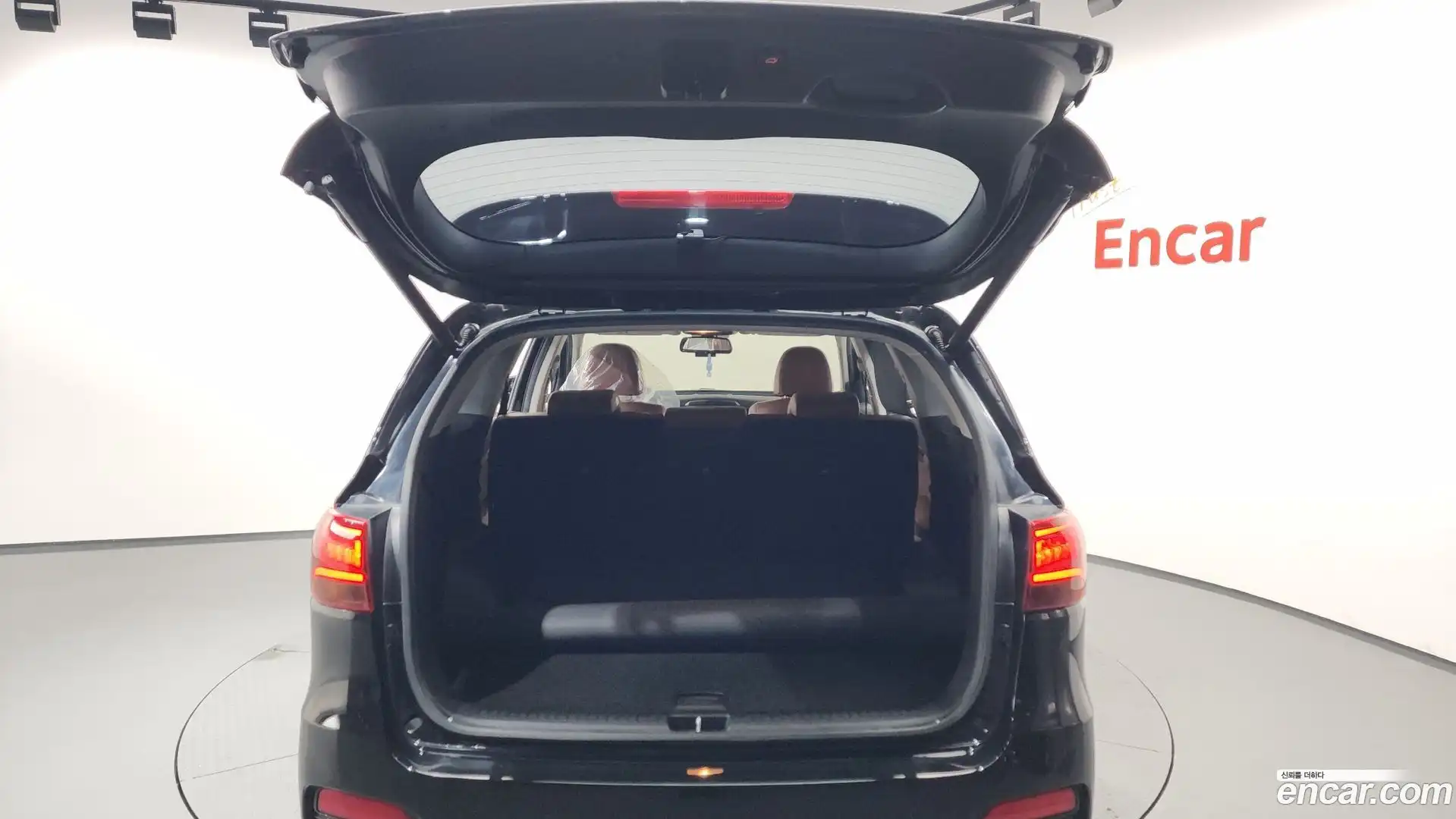 Sorento Kia 2018.2-OPTION-023