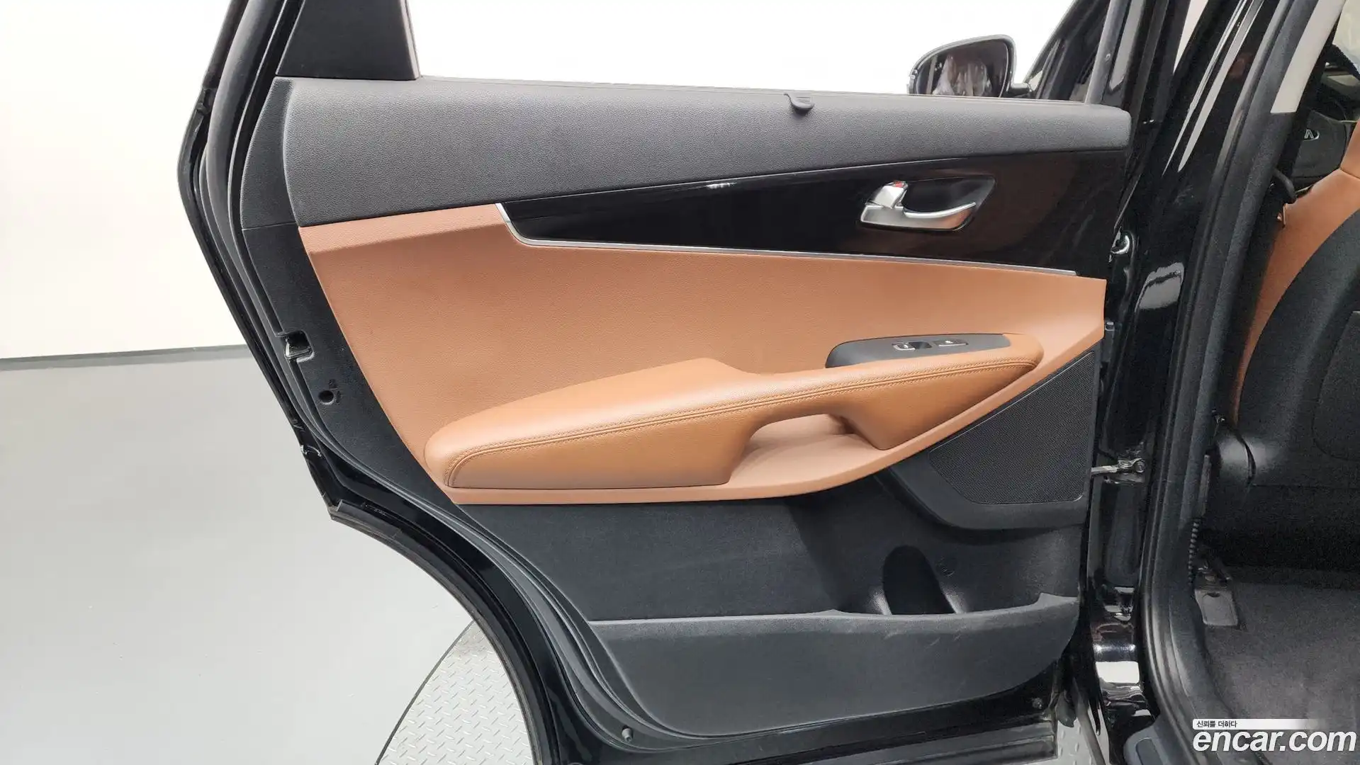 Sorento Kia 2018.2-INNER-035