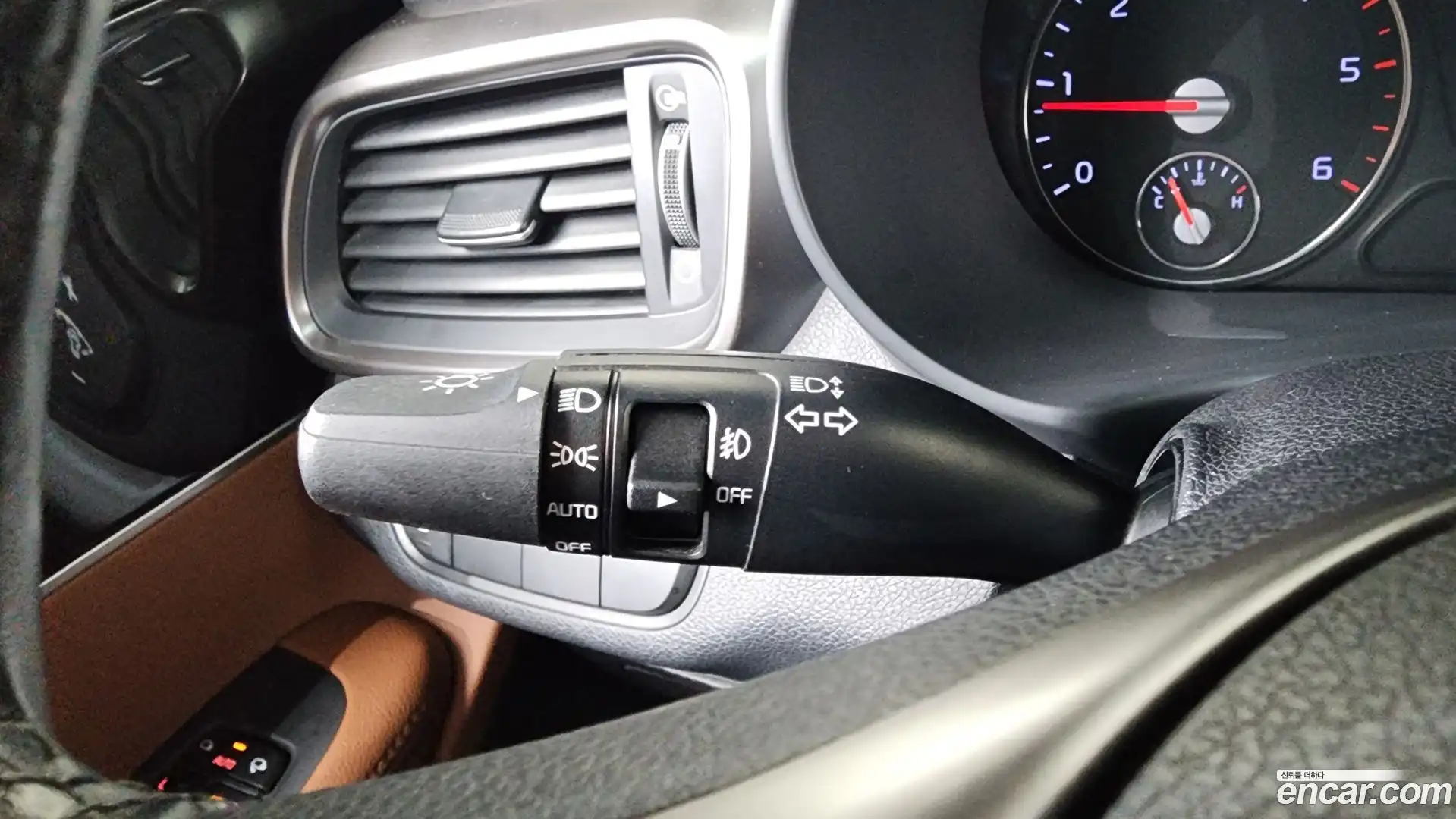 Sorento Kia 2018.2-OPTION-046