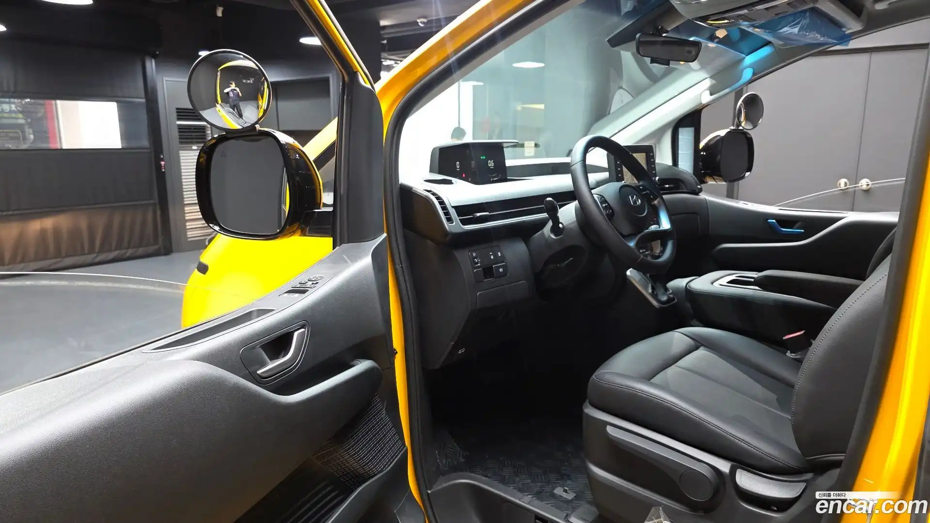 Staria Hyundai 2025.1-INNER-010
