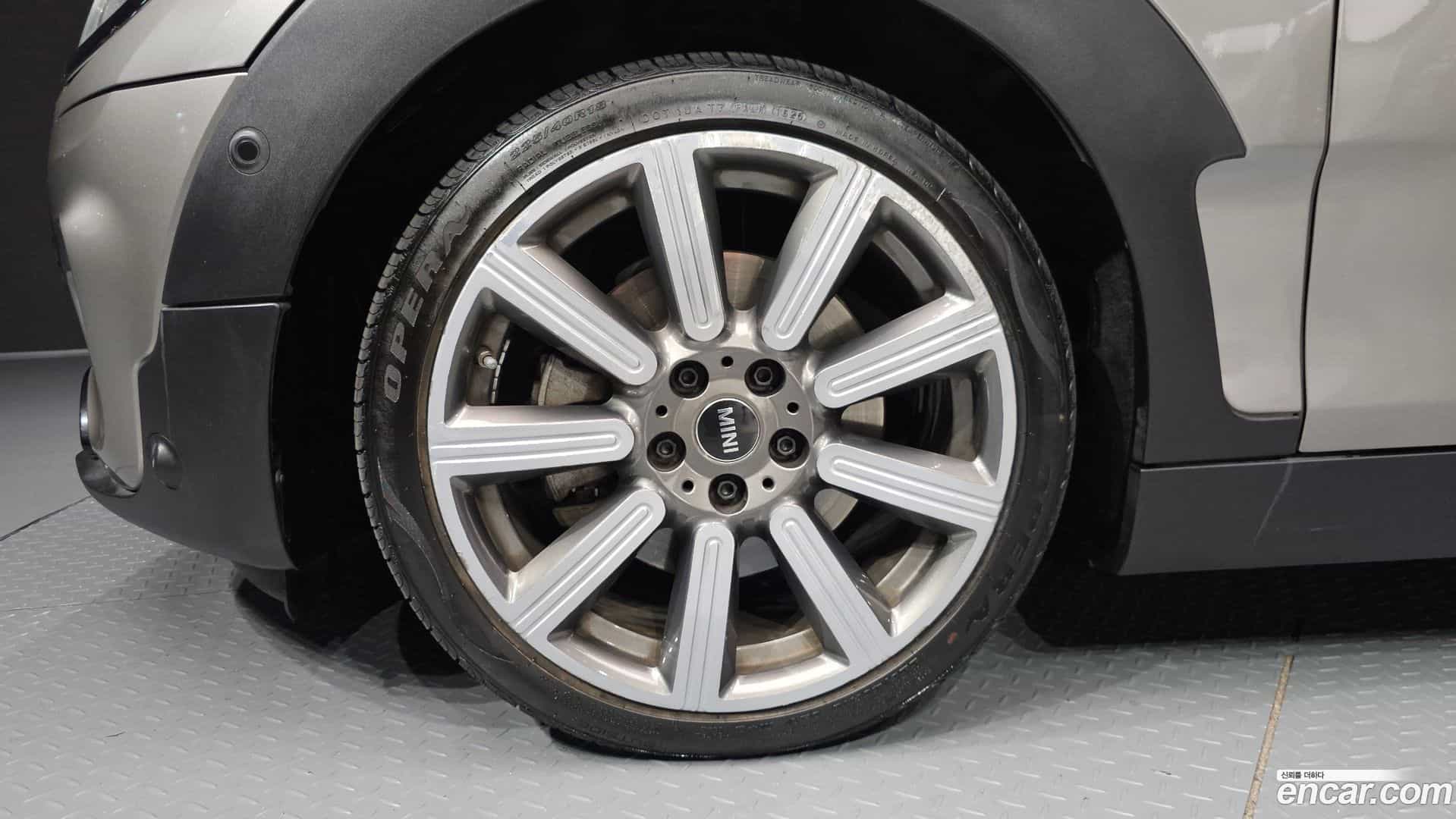 Clubman Mini 2020.7-OUTER-005