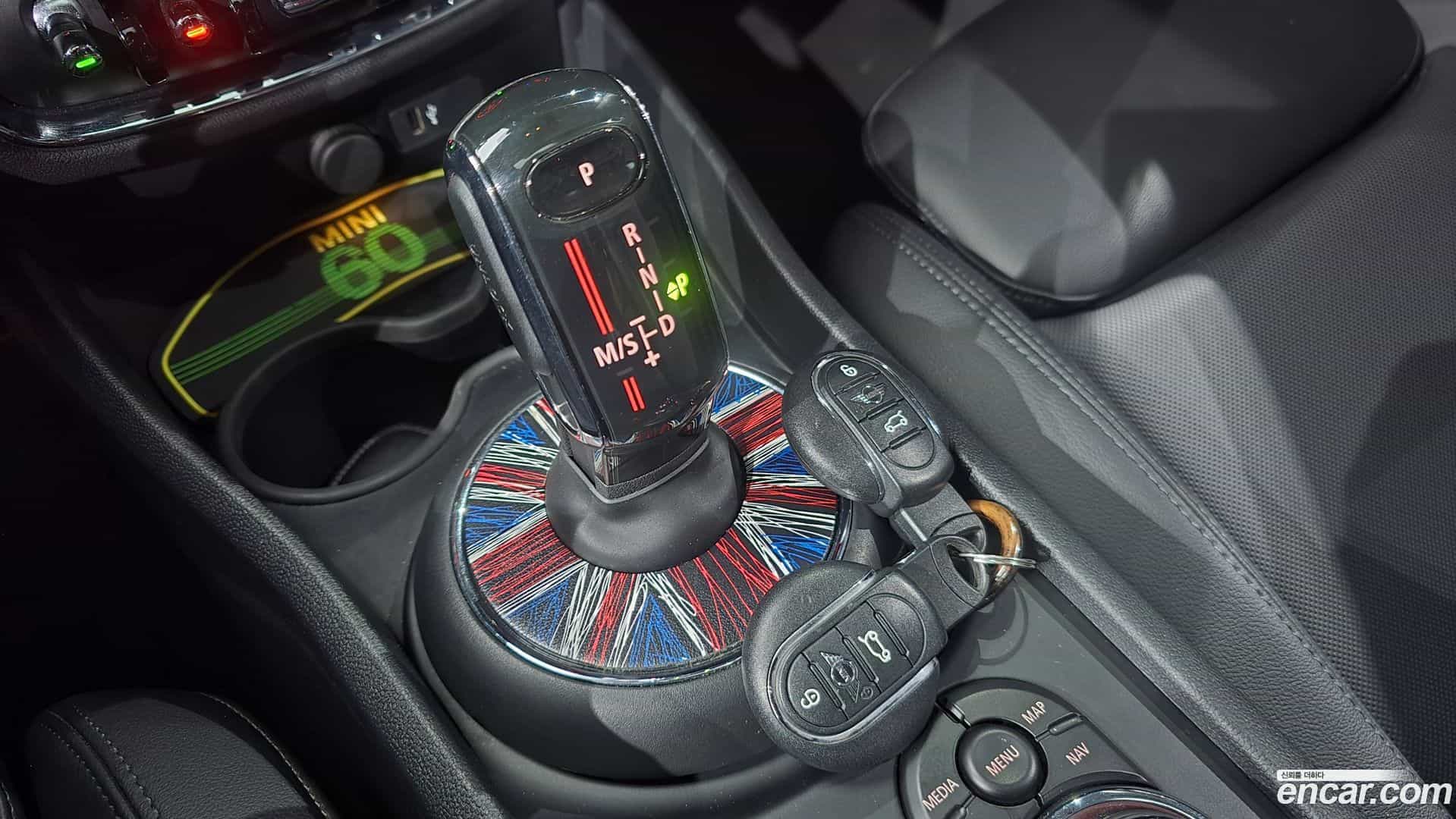 Clubman Mini 2020.7-INNER-009