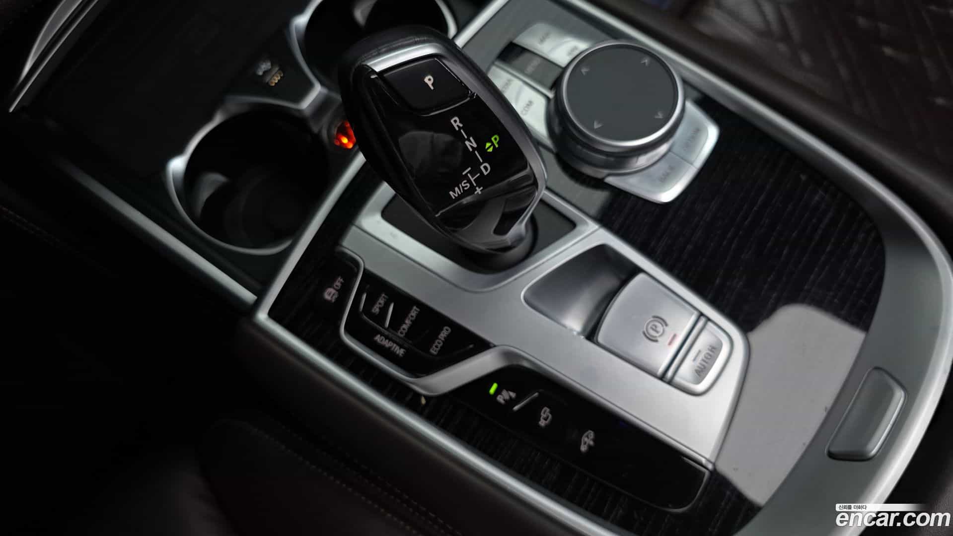 7-Series BMW 2021.5-INNER-009