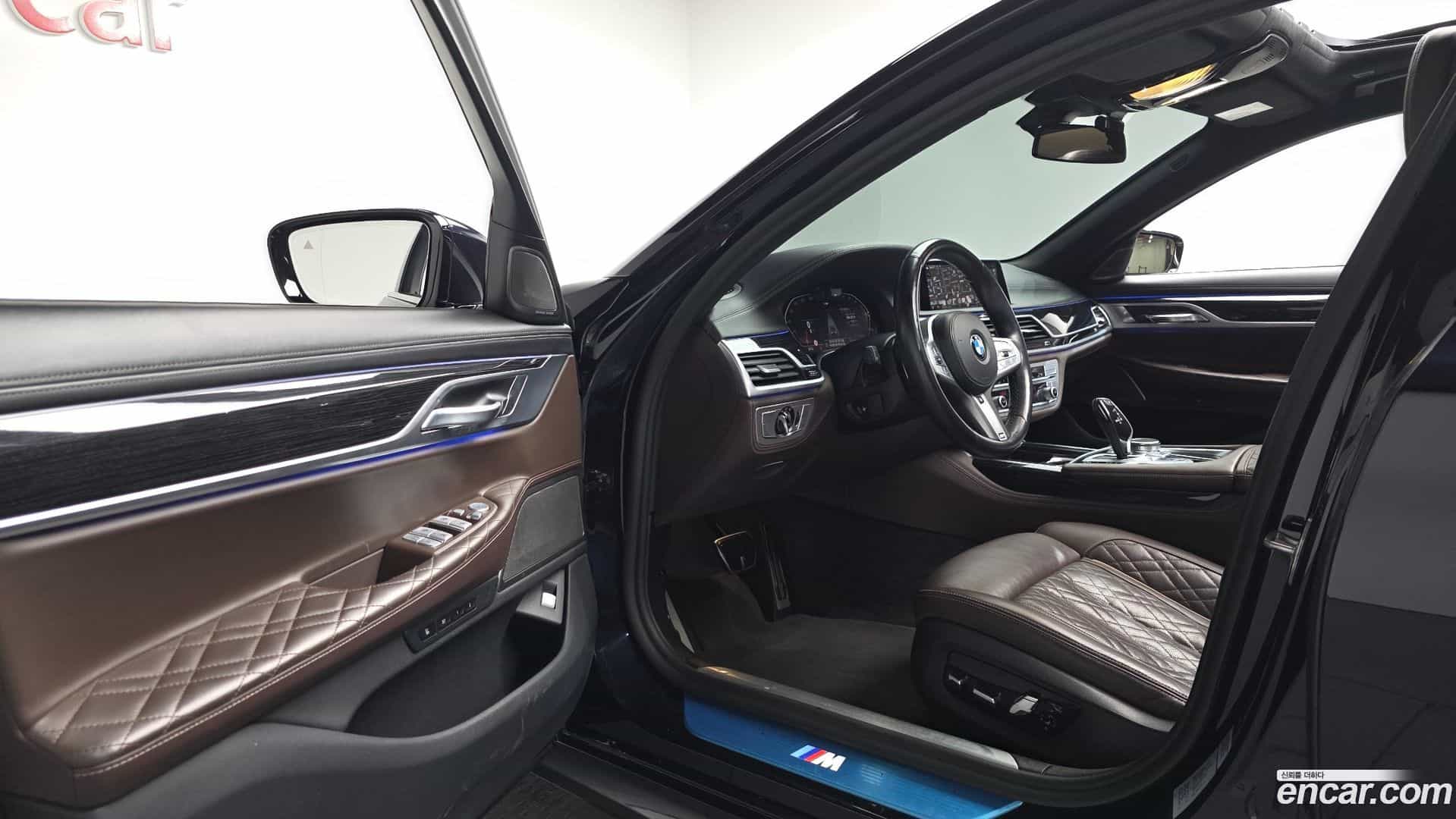 7-Series BMW 2021.5-INNER-010