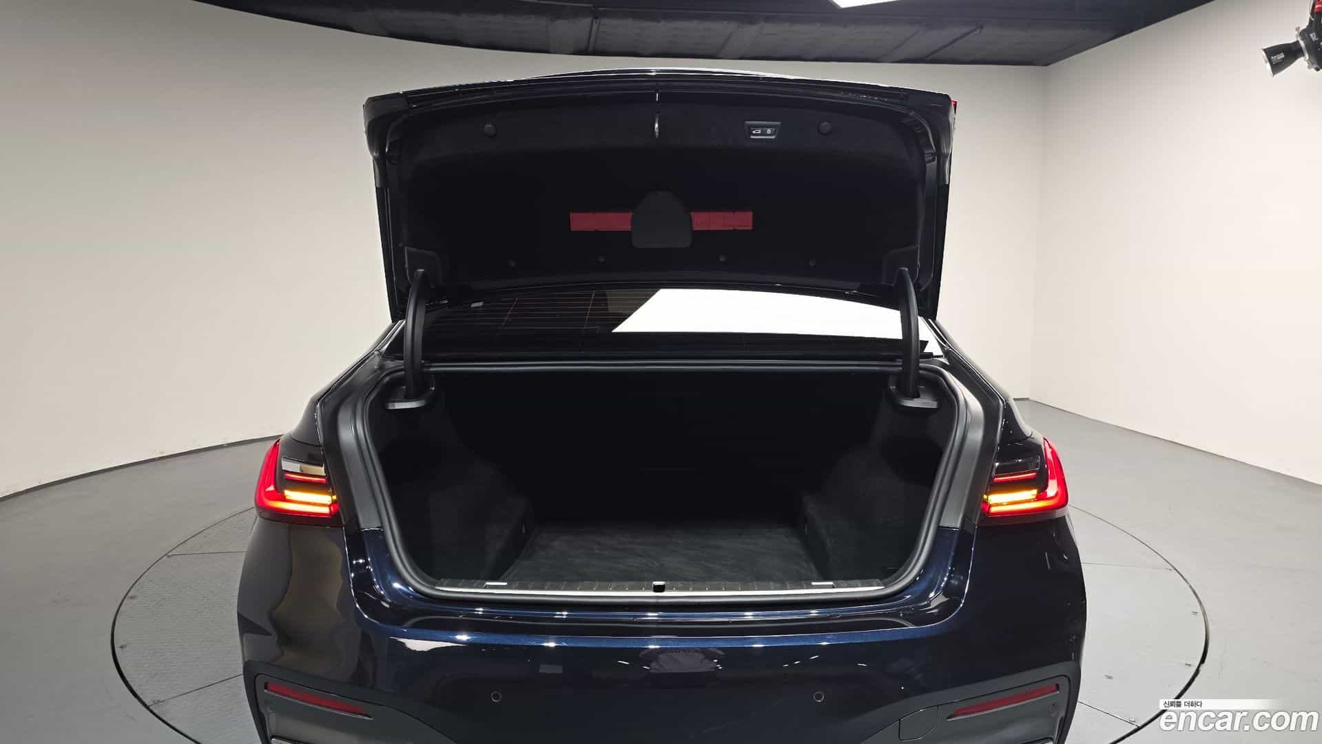7-Series BMW 2021.5-OPTION-024