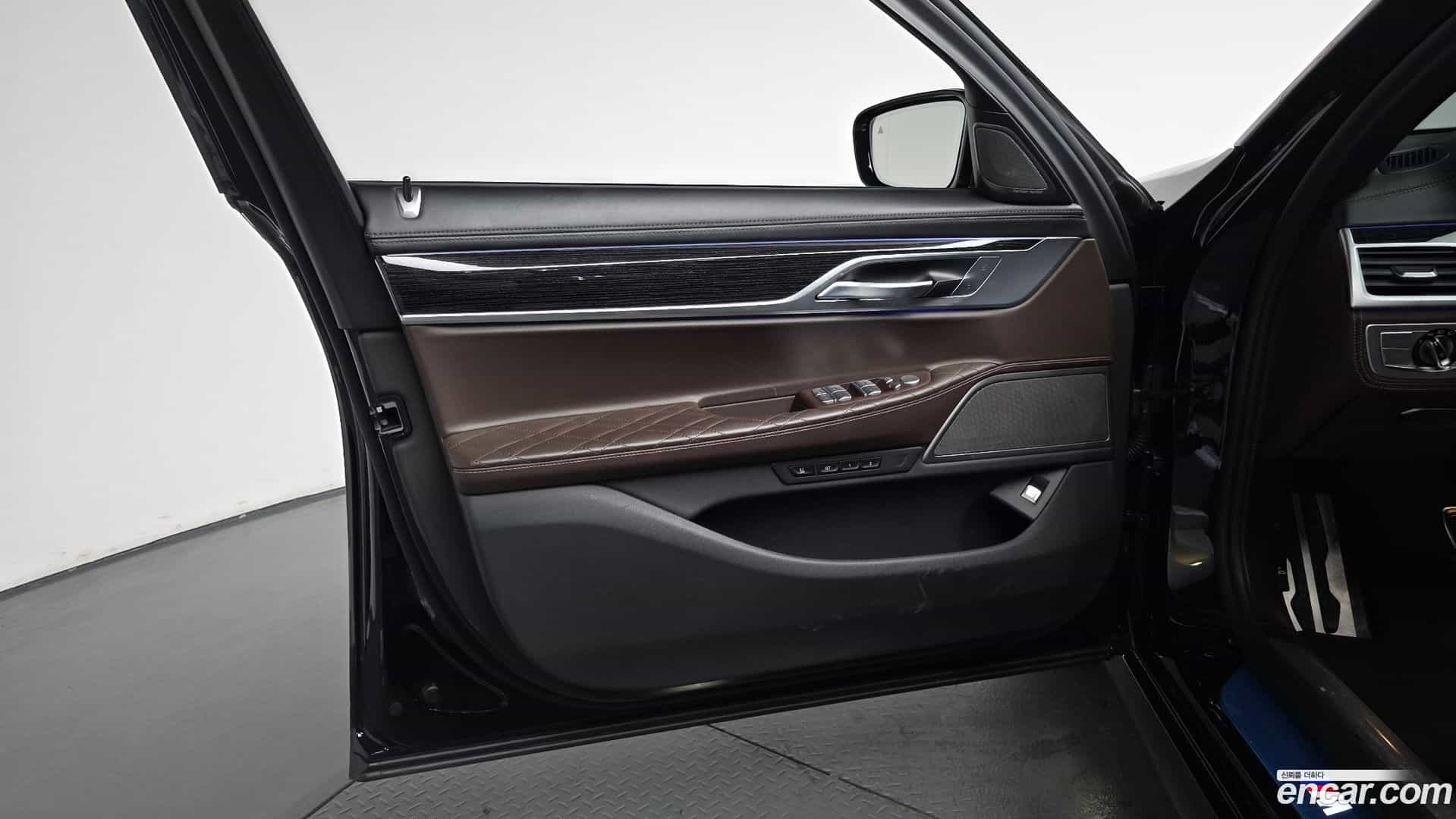 7-Series BMW 2021.5-INNER-034