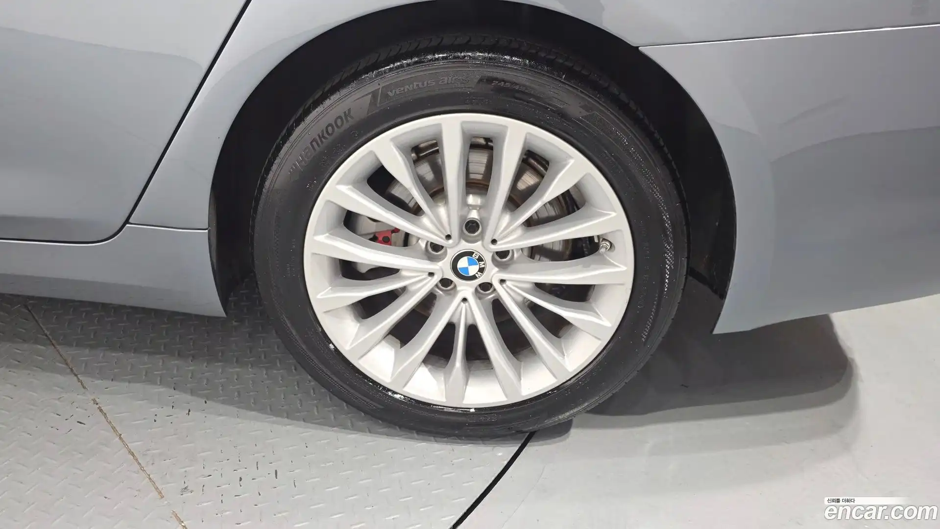 5-Series BMW 2019.5-OUTER-031