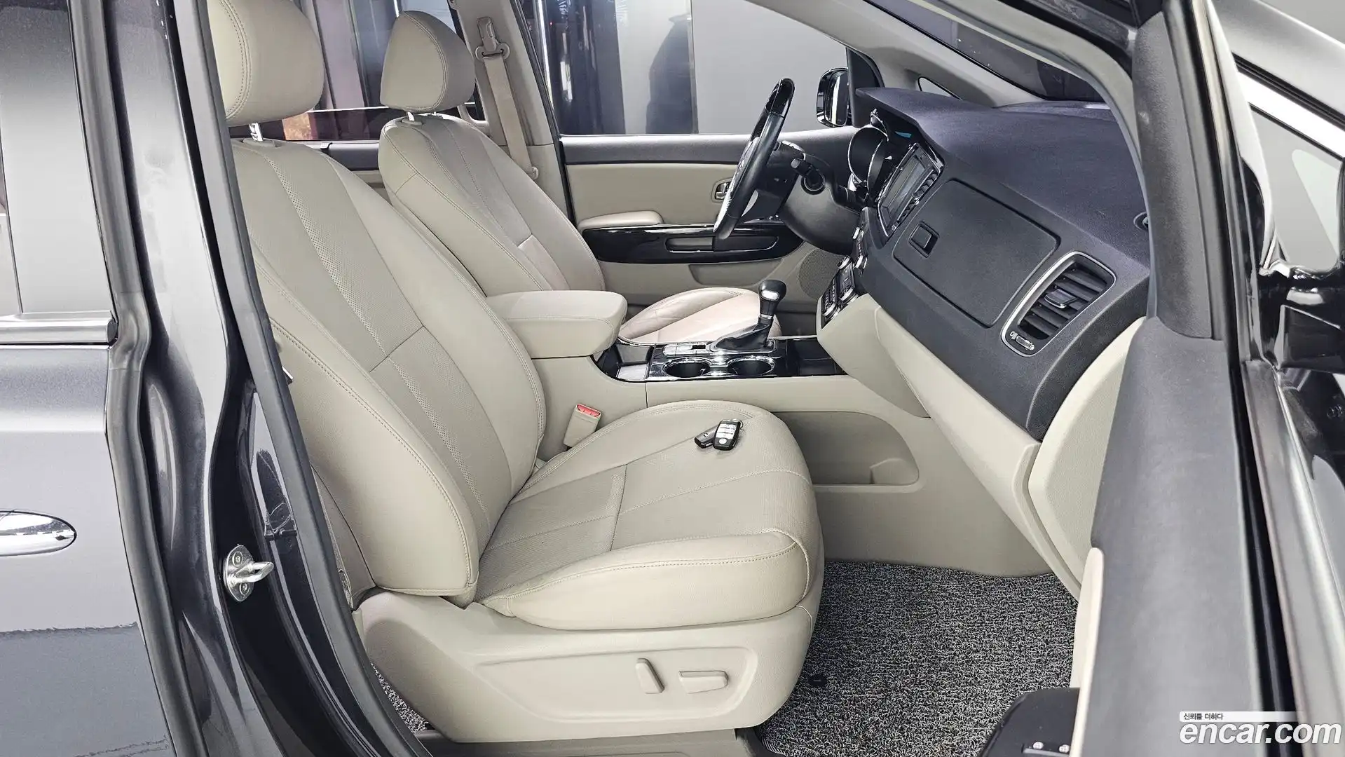 Canival Kia 2018.6-OPTION-015