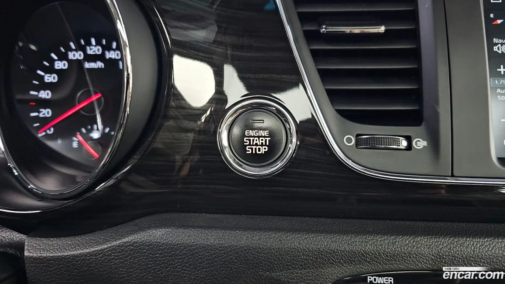 Canival Kia 2018.6-OPTION-042