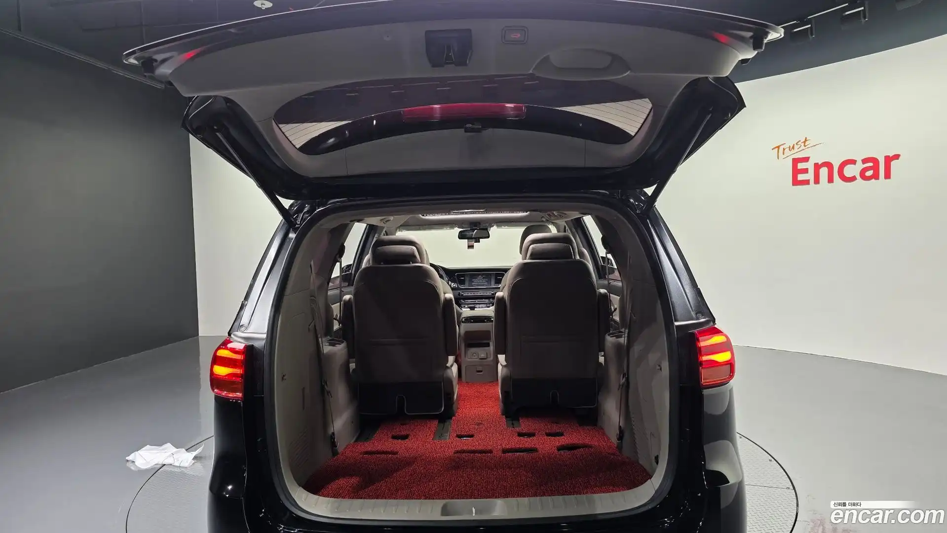 Canival Kia 2019.6-OPTION-044