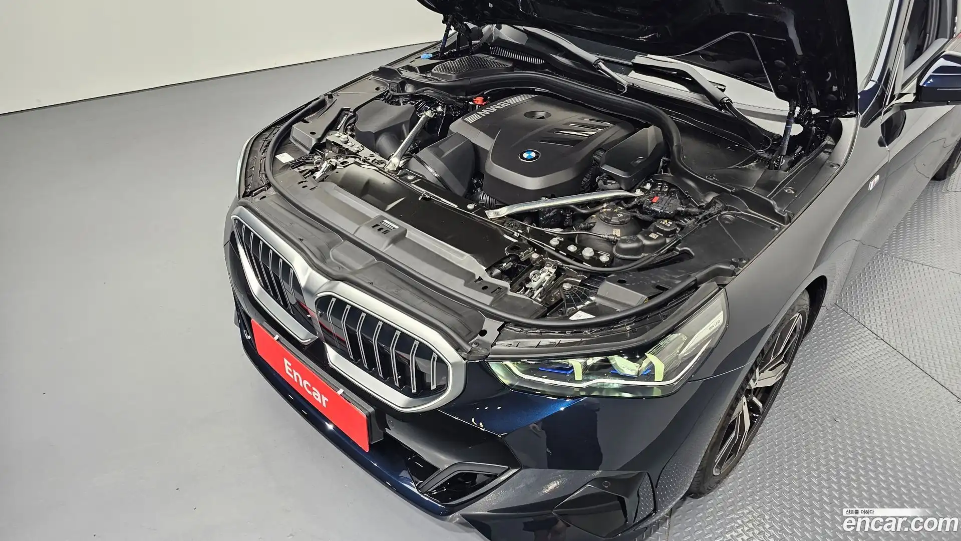 5-Series BMW 2025.6-OUTER-006