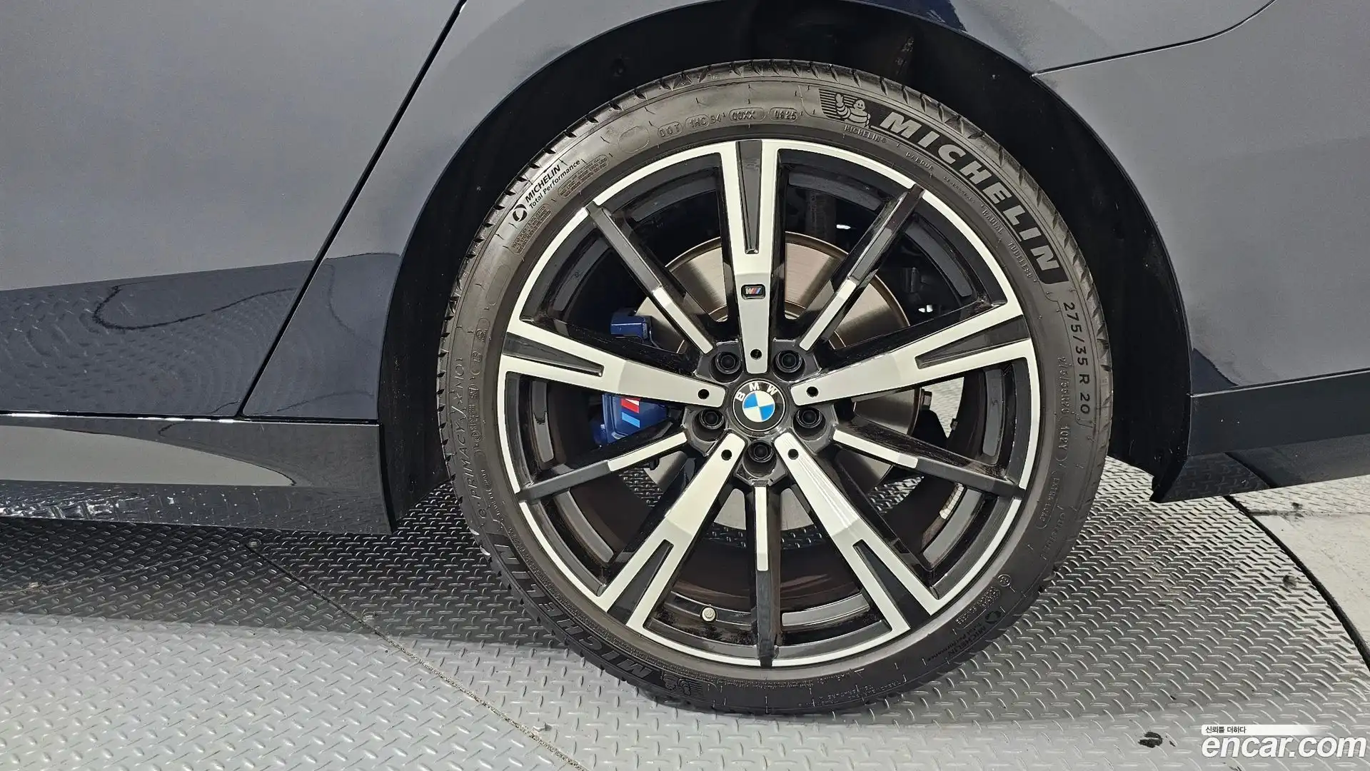 5-Series BMW 2025.6-OUTER-031