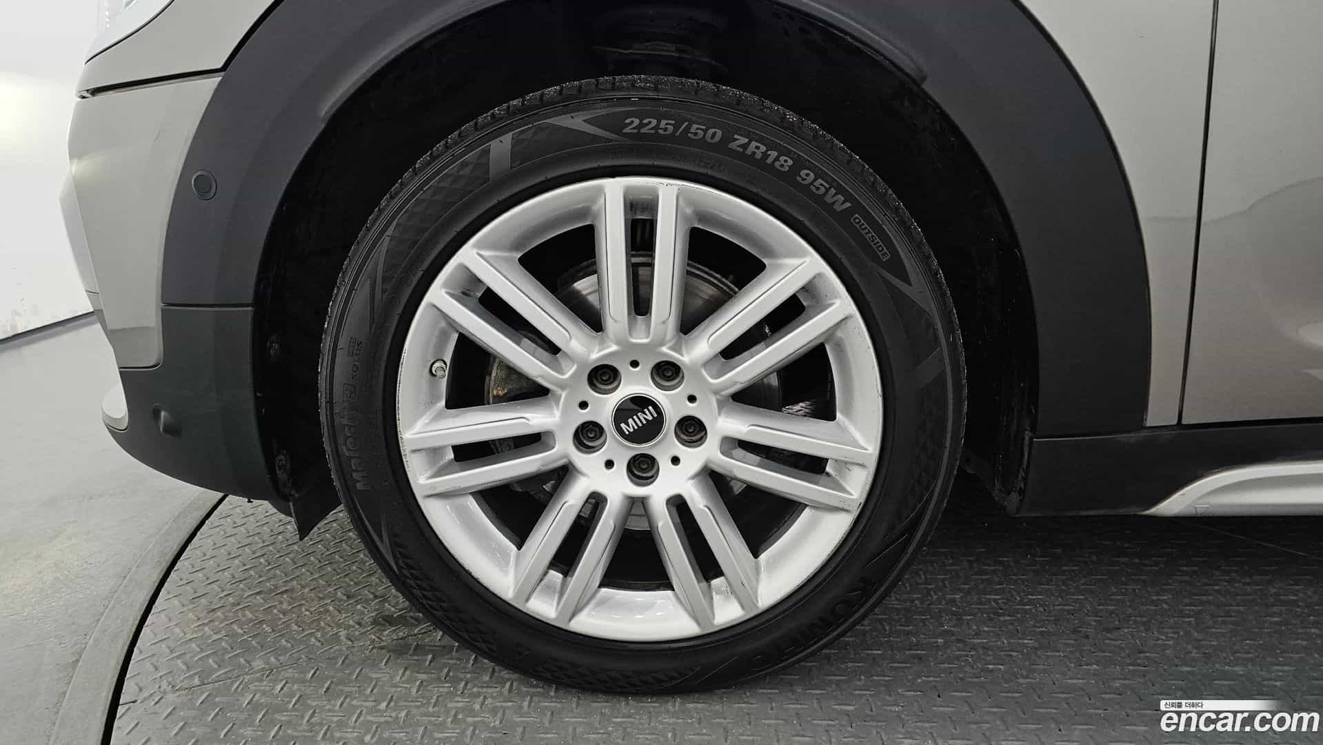 Countryman Mini 2018.6-OUTER-005