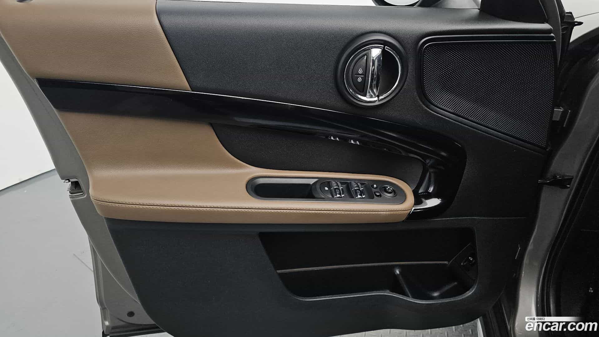 Countryman Mini 2018.6-INNER-034