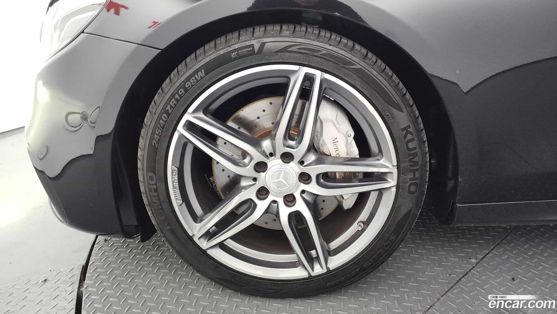 E-Class Mercedes-Benz 2019.1-OUTER-005