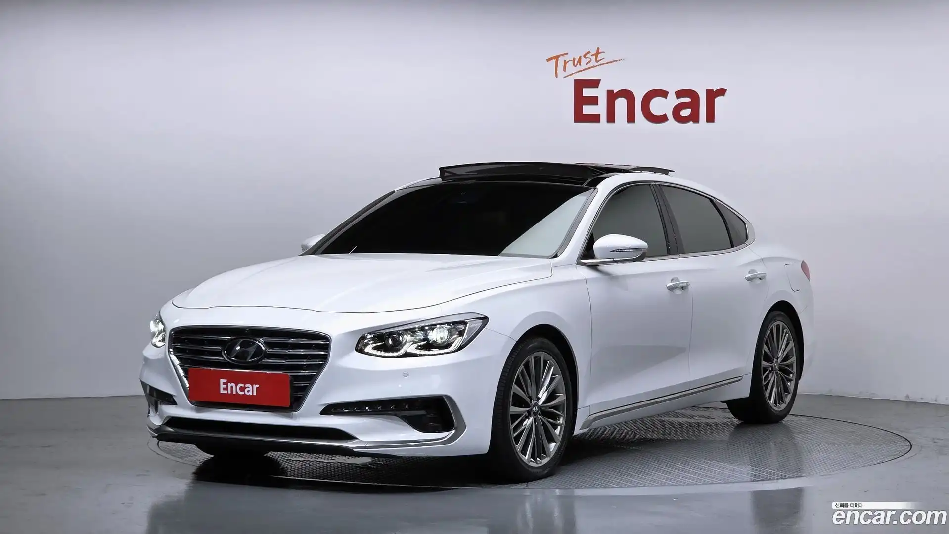 Grandeur Hyundai 2019.4-OUTER-001