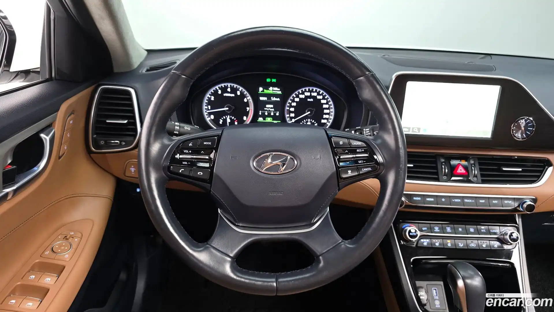 Grandeur Hyundai 2019.4-OPTION-016