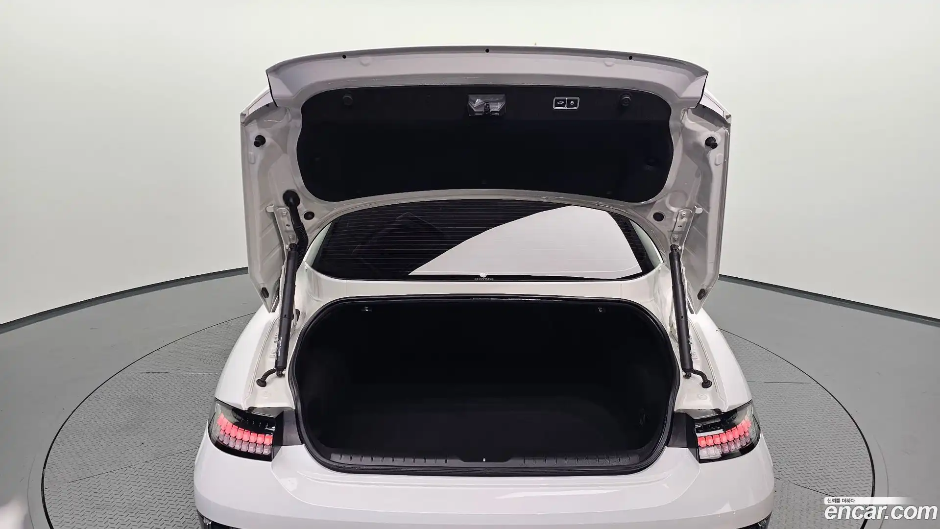 Ioniq6 Hyundai 2022.8-OPTION-024