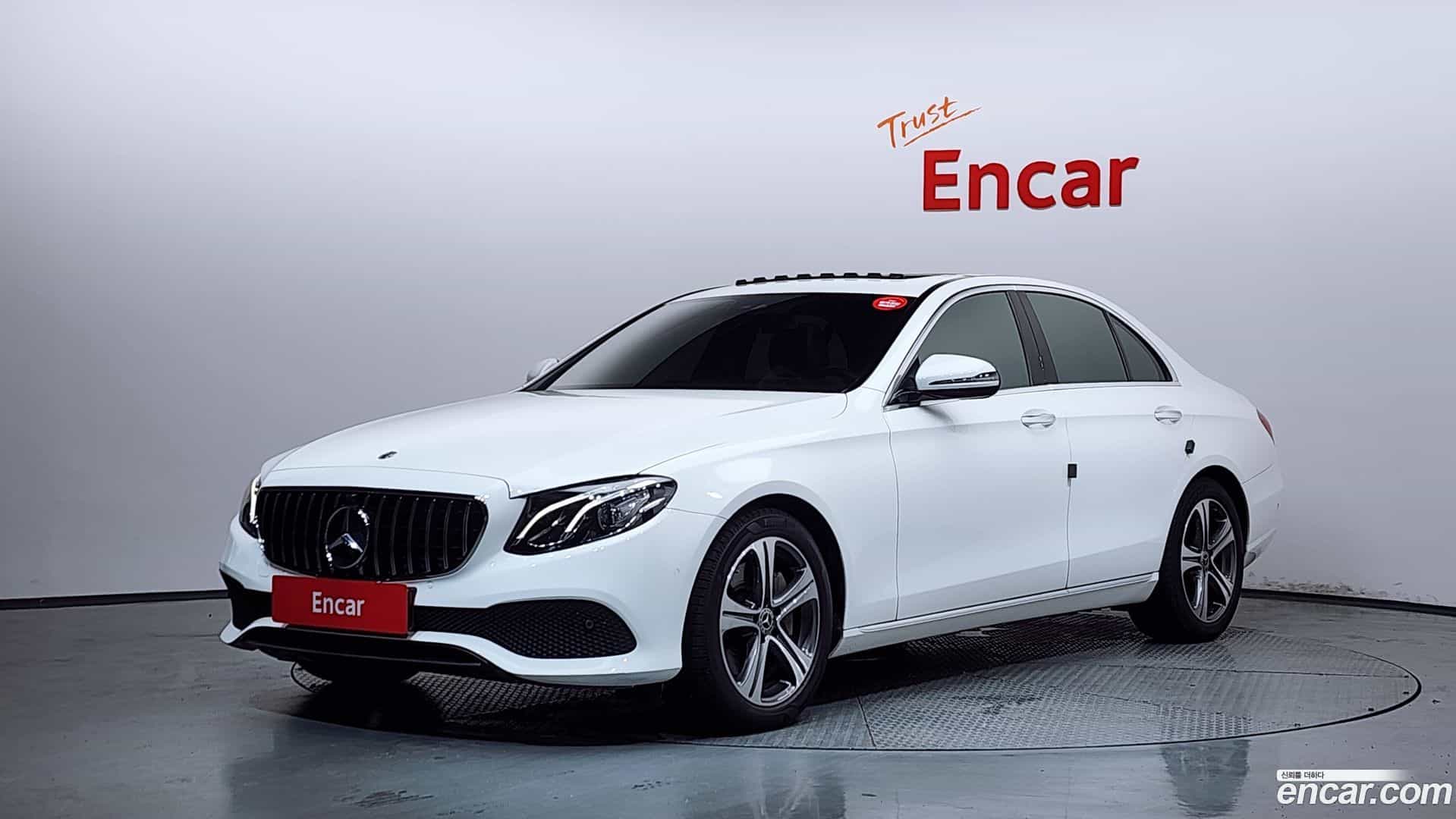 E-Class Mercedes-Benz 2019.4-OUTER-001
