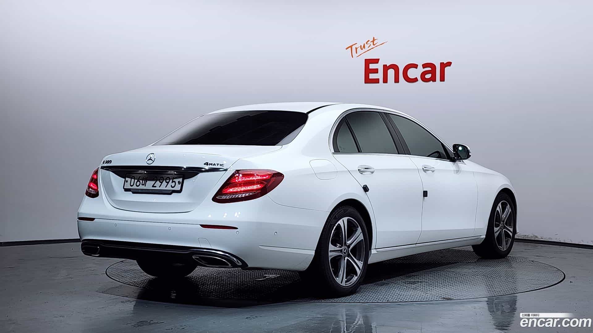 E-Class Mercedes-Benz 2019.4-OUTER-002