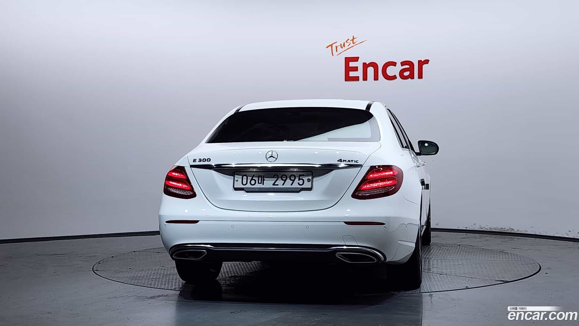 E-Class Mercedes-Benz 2019.4-OUTER-004