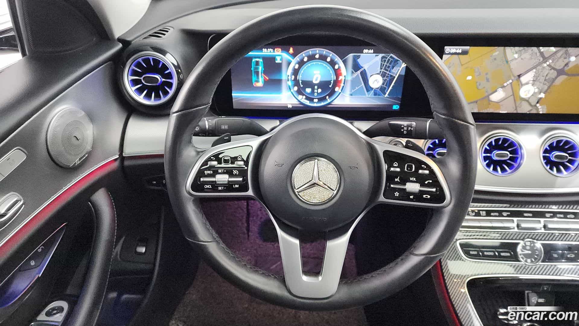 E-Class Mercedes-Benz 2019.4-OPTION-017