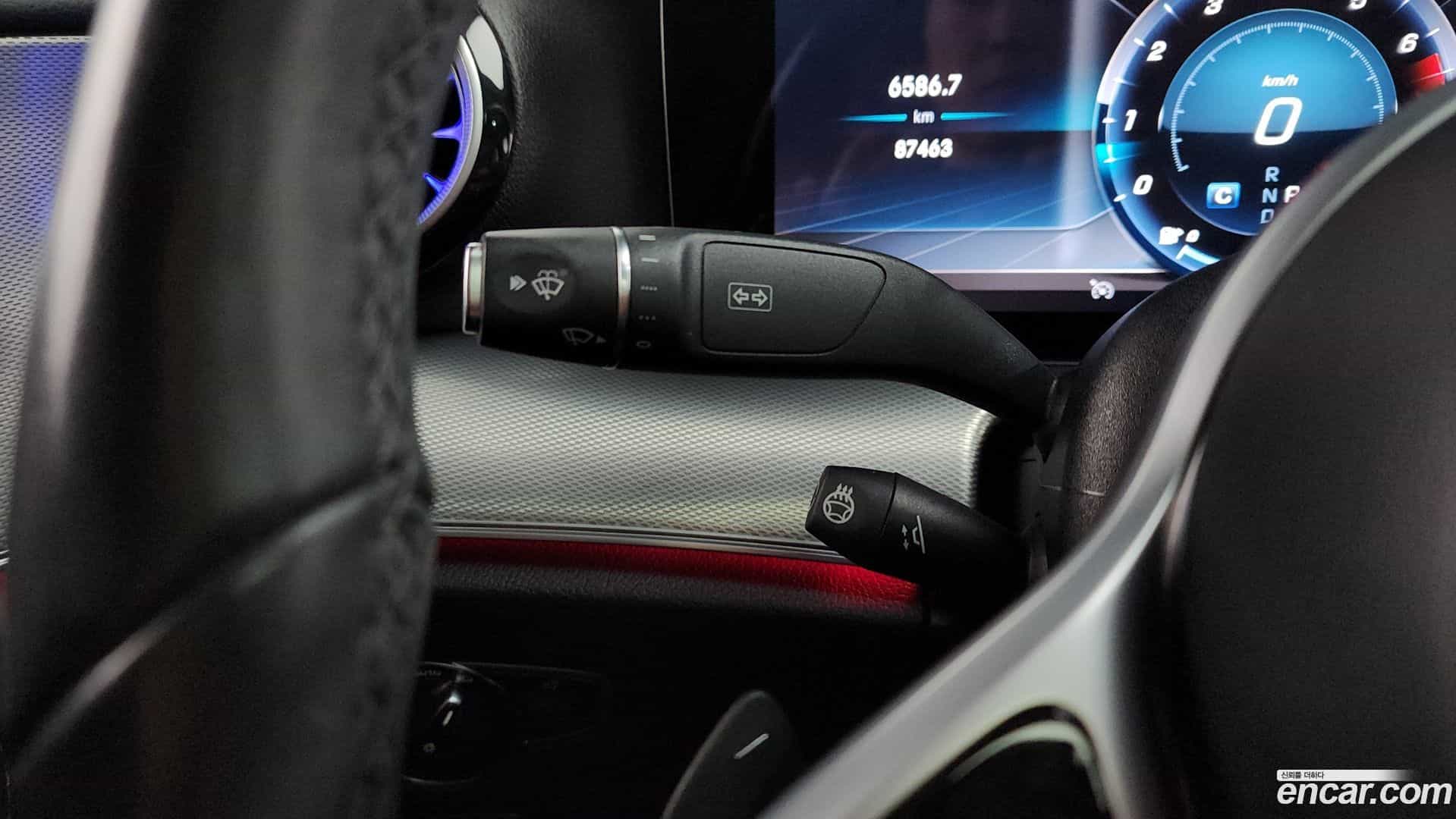 E-Class Mercedes-Benz 2019.4-OPTION-043