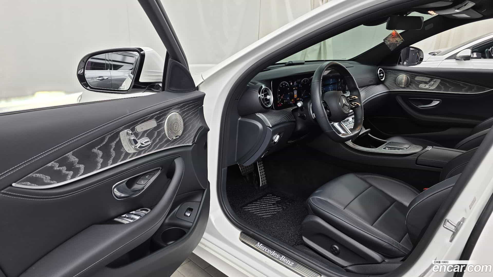 E-Class Mercedes-Benz 2021.3-INNER-010