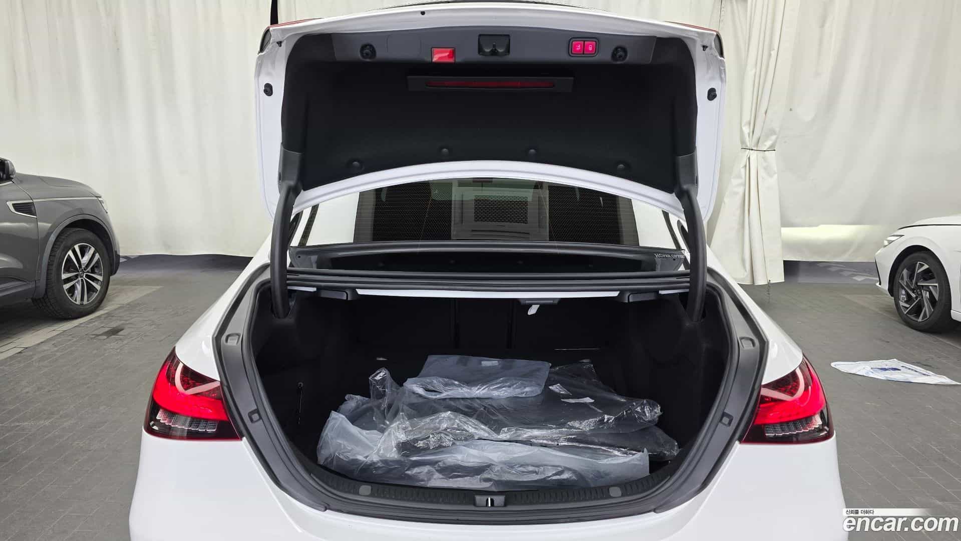 E-Class Mercedes-Benz 2021.3-OPTION-024