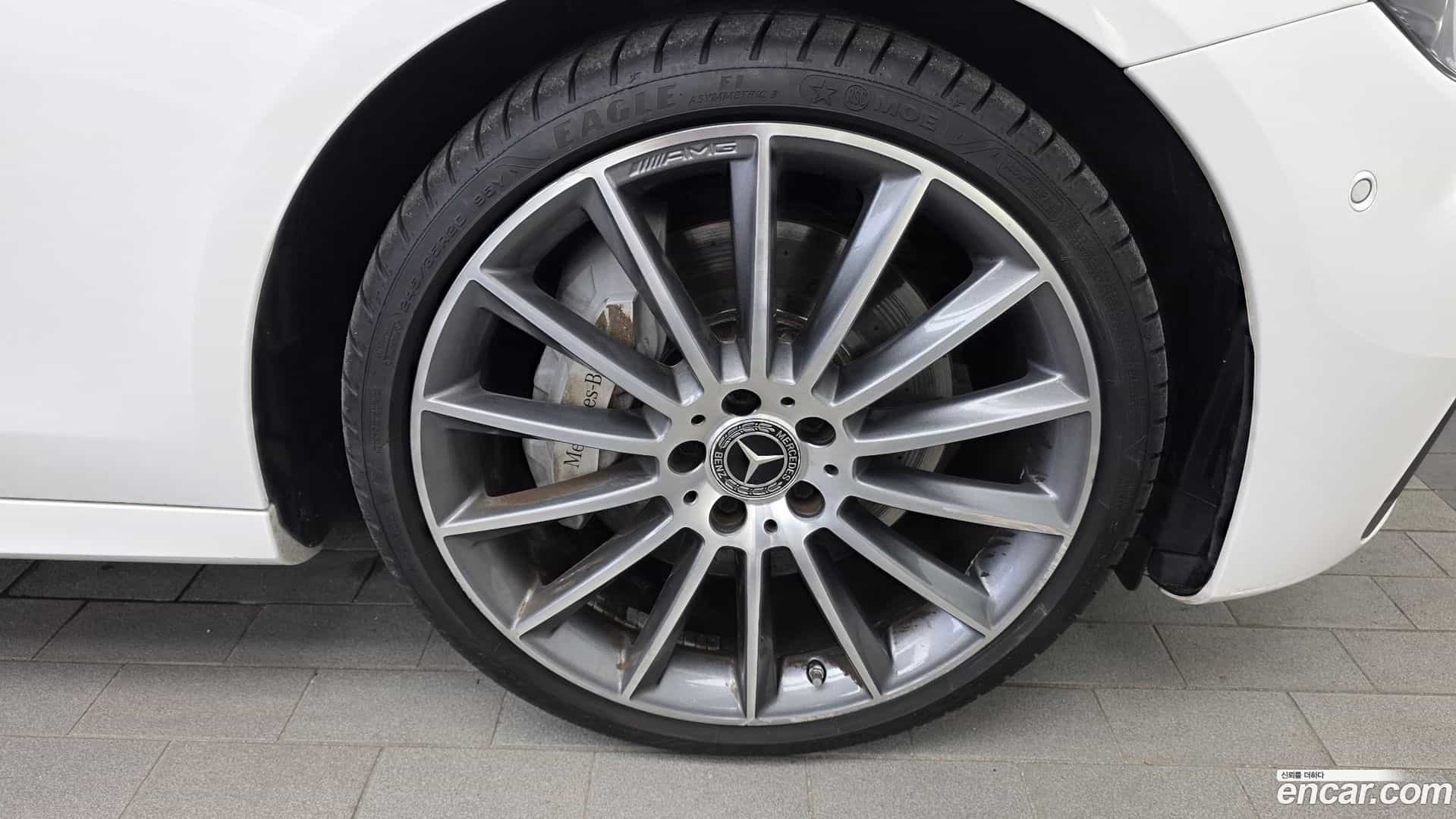 E-Class Mercedes-Benz 2021.3-OUTER-031
