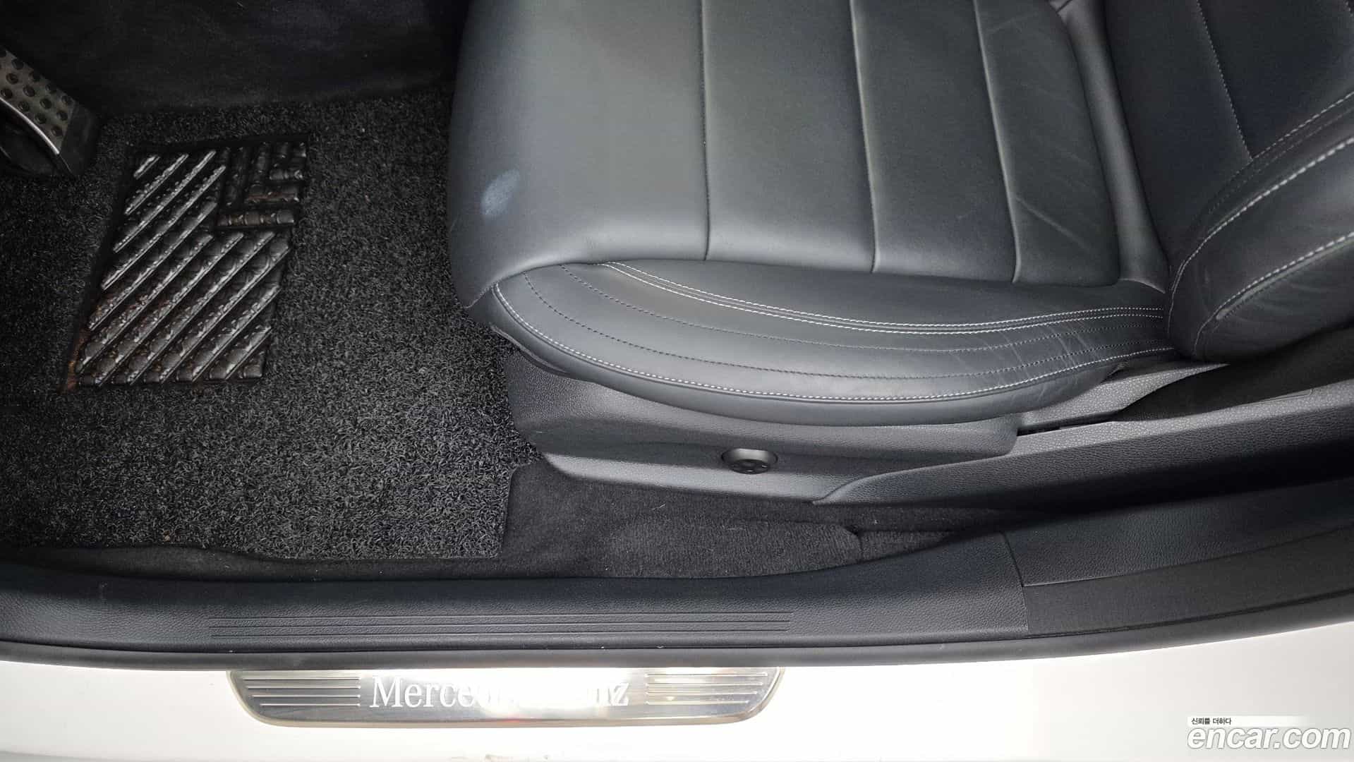 E-Class Mercedes-Benz 2021.3-OPTION-045