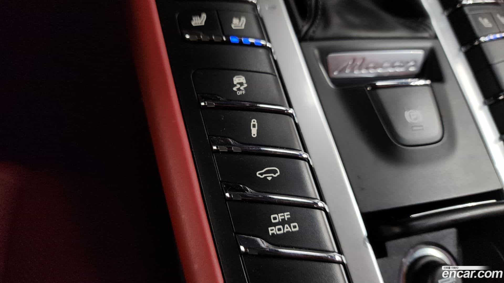 Macan Porsche 2020.8-OPTION-016
