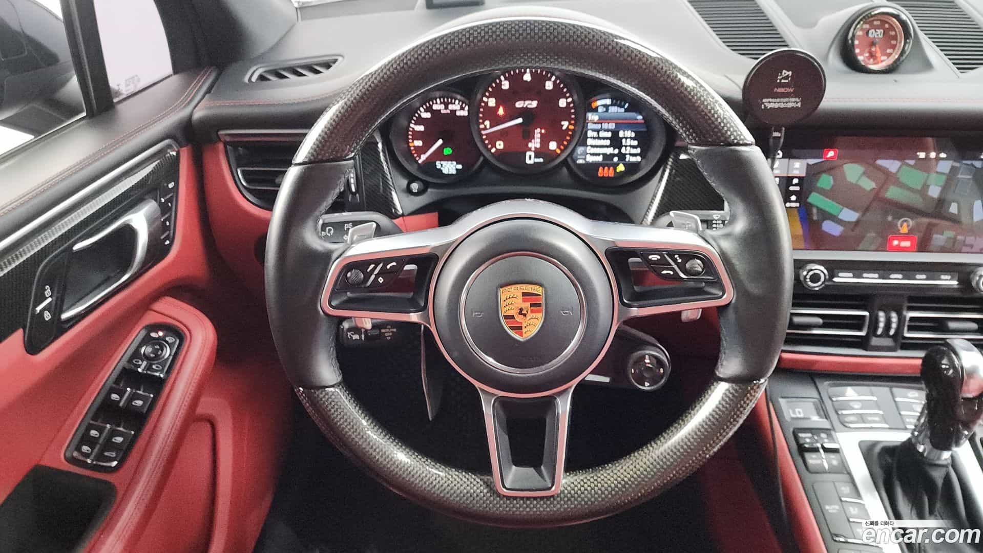 Macan Porsche 2020.8-OPTION-019